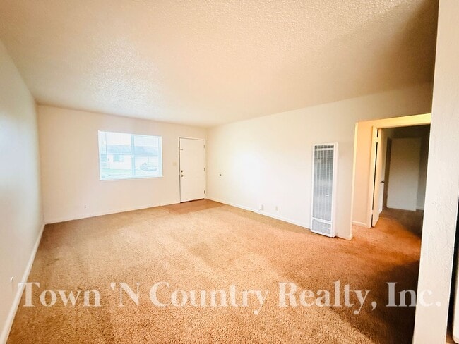 818-820 University Ave in Salinas, CA - Building Photo - Building Photo