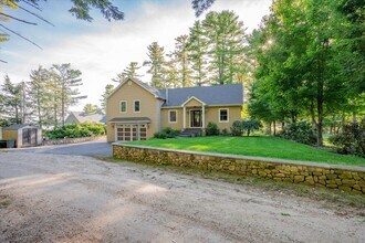 21 Hemlock Pt Rd in Sebago, ME - Building Photo - Building Photo