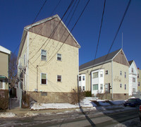 27-35 Carver St in Fall River, MA - Foto de edificio - Building Photo