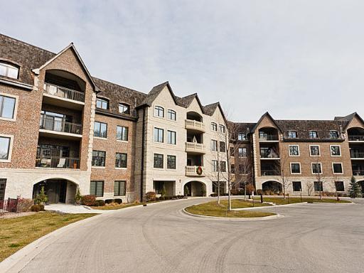 property at 1800 Amberley Ct