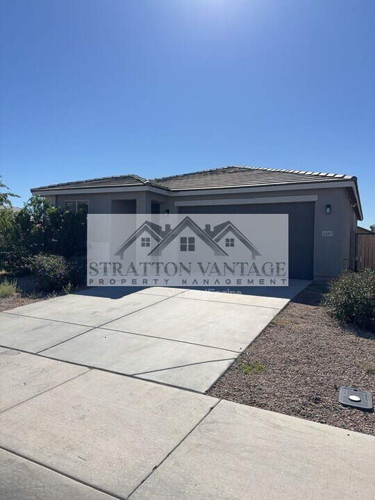 36005 W San Clemente Ave in Maricopa, AZ - Building Photo