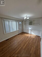 258 Maxwell St in Toronto, ON - Building Photo - Building Photo