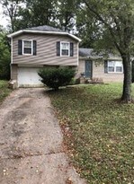 6105 Trent Dr NW in Huntsville, AL - Building Photo