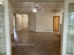 4009 Eagle Pass in Plano, TX - Foto de edificio - Building Photo