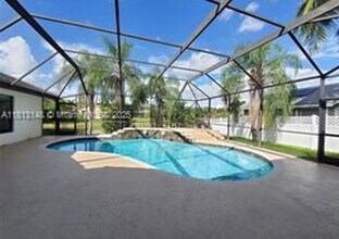 9733 NW 52nd Pl in Coral Springs, FL - Building Photo - Building Photo