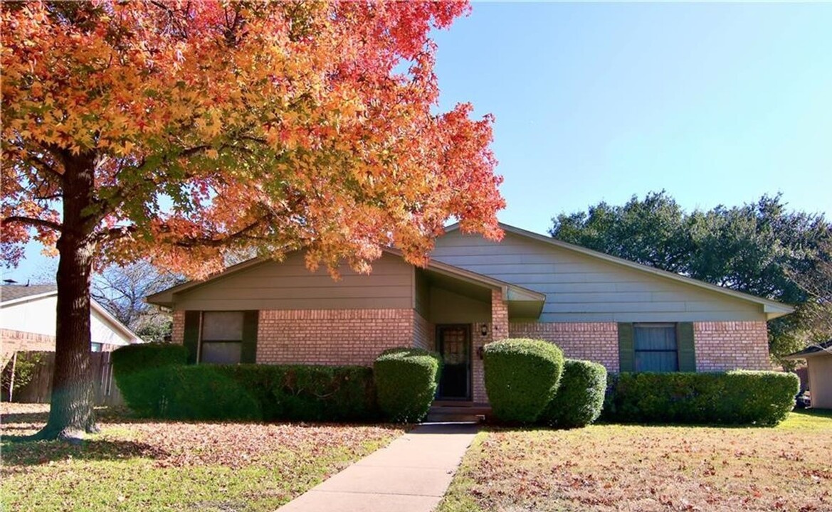 2441 Canyon Creek Dr in Temple, TX - Building Photo