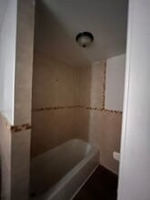 436 Avenue C, Unit 4 in Bayonne, NJ - Building Photo - Building Photo