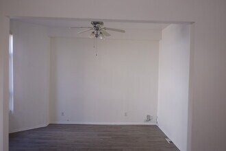 3525 W Fullerton Ave in Chicago, IL - Building Photo - Building Photo