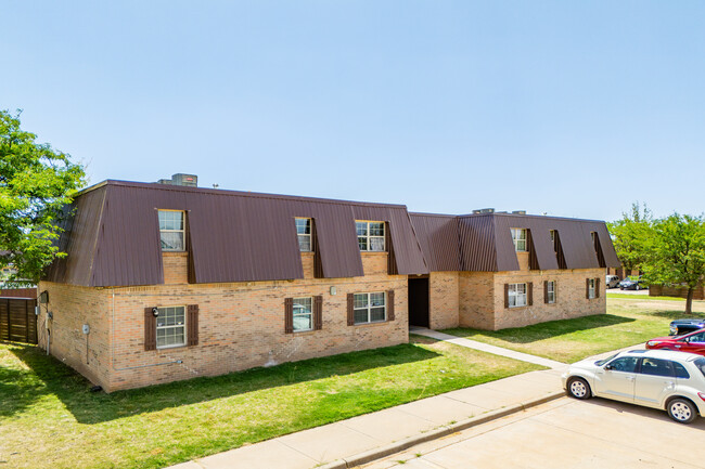 400 North Townhomes in Levelland, TX - Building Photo - Primary Photo