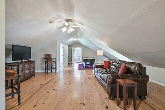 5294 Koppe Bridge Rd in College Station, TX - Building Photo - Building Photo