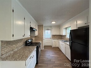 7336 Kilcullen Dr in Charlotte, NC - Building Photo - Building Photo