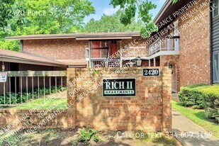 2420 Price St in Montgomery, AL - Building Photo