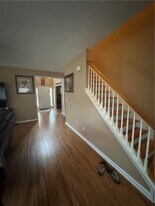 2247 Rosemoore Walk in Marietta, GA - Building Photo