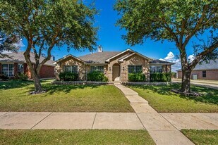 549 Seminole Trail in Murphy, TX - Building Photo