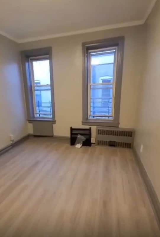 546 E 93rd St in Brooklyn, NY - Building Photo - Building Photo