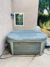 17946 Valley Vista Blvd in Encino, CA - Building Photo - Building Photo