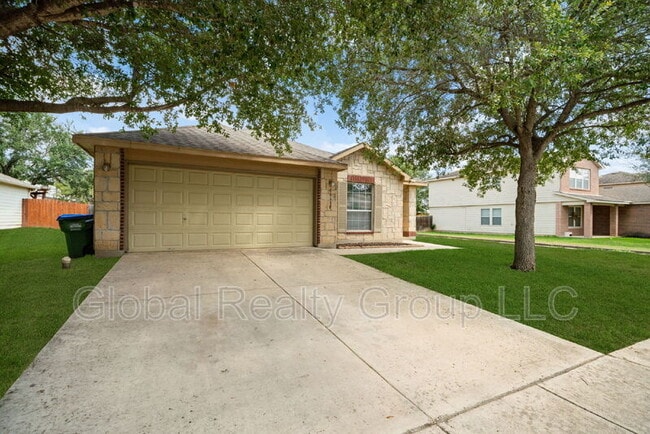 16610 Retama Crown in Selma, TX - Building Photo - Building Photo
