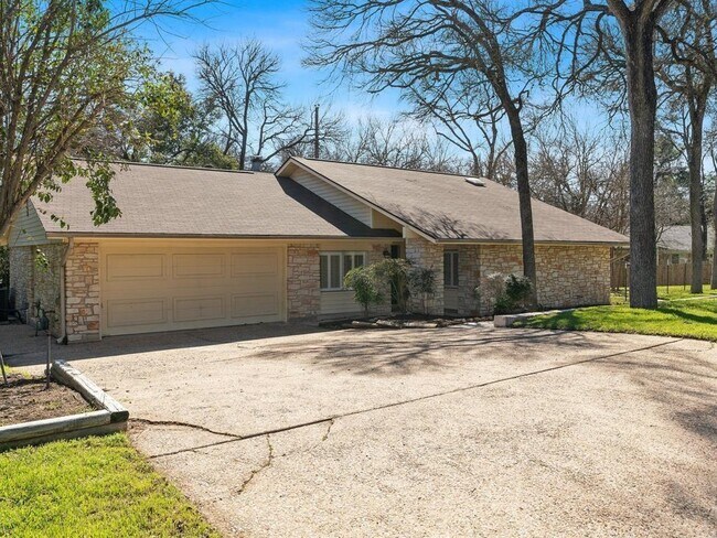 11601 Eubank Dr in Austin, TX - Building Photo - Building Photo