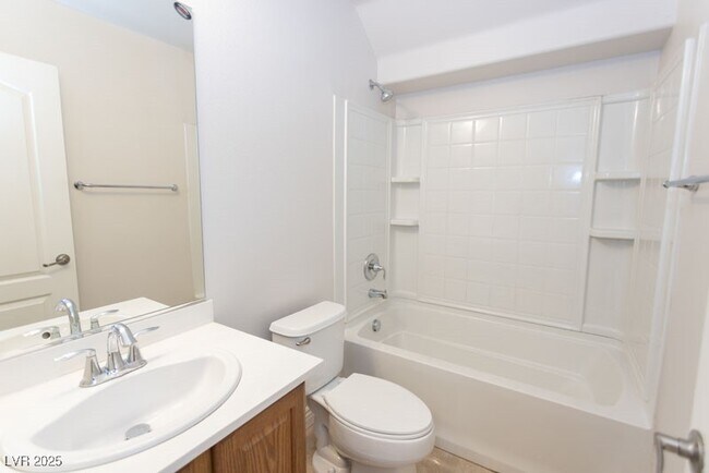property at 313 Gemstone Hill Ave