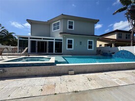 3041 SW 44th St in Fort Lauderdale, FL - Building Photo