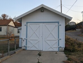 151 9th Ave N in Shelby, MT - Foto de edificio - Building Photo