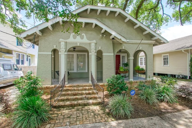 property at 2725 Palmer Ave