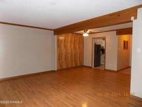 11 Clematis Ct in Lafayette, LA - Foto de edificio - Building Photo