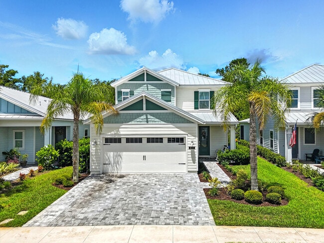 property at 356 Clifton Bay Lp