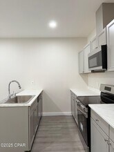 2913 E 5th Ct in Panama City, FL - Building Photo - Building Photo