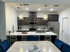 9925 Kaspar Dr in Laredo, TX - Building Photo - Building Photo