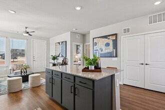 Skye at Chisholm Trail in Fort Worth, TX - Foto de edificio - Building Photo