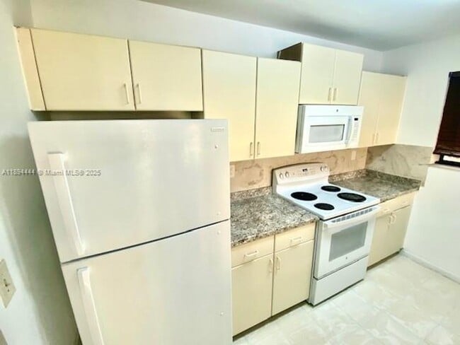 property at 550 NW 114th Ave