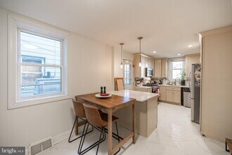 2978 E Thompson St in Philadelphia, PA - Building Photo - Building Photo