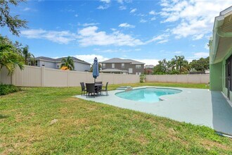 5021 Bridgeport Dr in Safety Harbor, FL - Building Photo - Building Photo