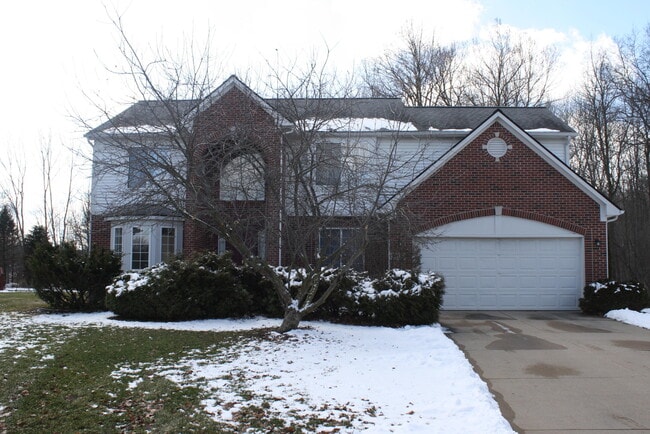 property at 165 Rockwood Ct