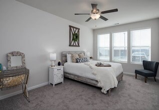 Crest at Burkitt Ridge Apartments and Townhomes in Cane Ridge, TN - Building Photo - Building Photo