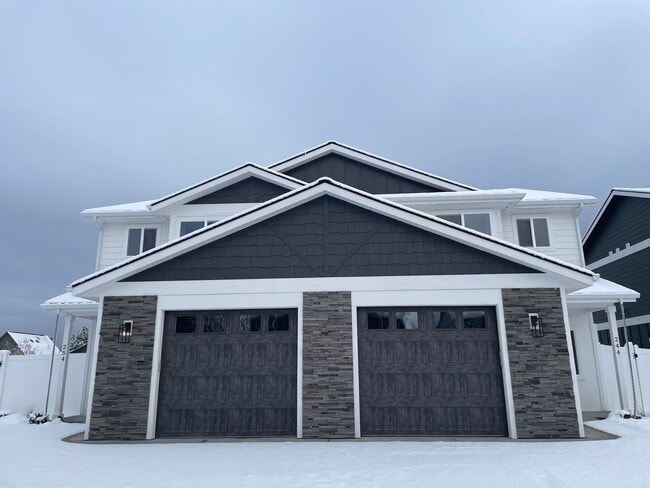 property at 244 E Lobo Lp