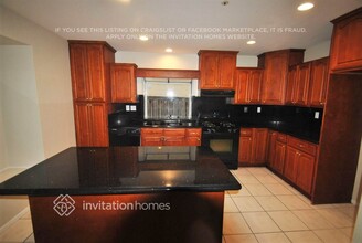 11761 Malagon Dr in Fontana, CA - Building Photo - Building Photo