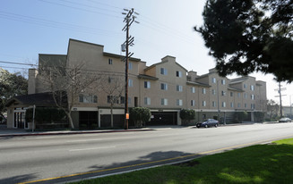 Academy Hall Apartments