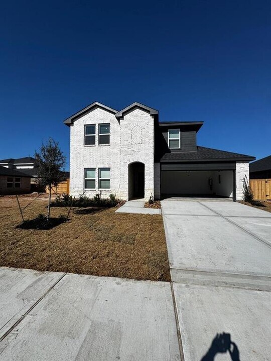 27410 AZURE FALLS Dr in Katy, TX - Building Photo