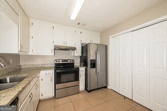 200 Wagon Wheel Dr in Rex, GA - Building Photo - Building Photo