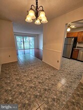 98 Versailles Ct in Hamilton Township, NJ - Building Photo - Building Photo