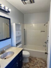 717 Terra Ave in Alexandria, LA - Foto de edificio - Building Photo
