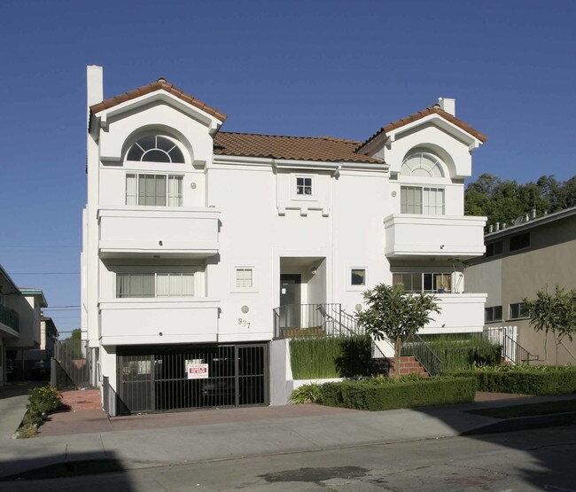 937 Wilcox Ave in Los Angeles, CA - Foto de edificio - Building Photo