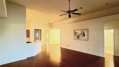 31422 Bridgegate Dr in Wesley Chapel, FL - Building Photo - Building Photo