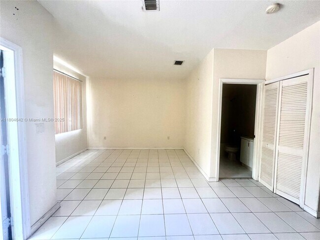 1429 SE 24th Ct in Homestead, FL - Building Photo - Building Photo