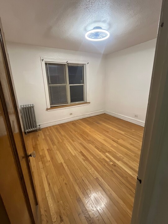 2408 E 77th St, Unit 2A in Chicago, IL - Building Photo