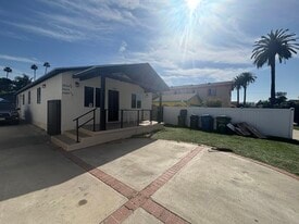 3006 S Palm Grove Ave in Los Angeles, CA - Building Photo