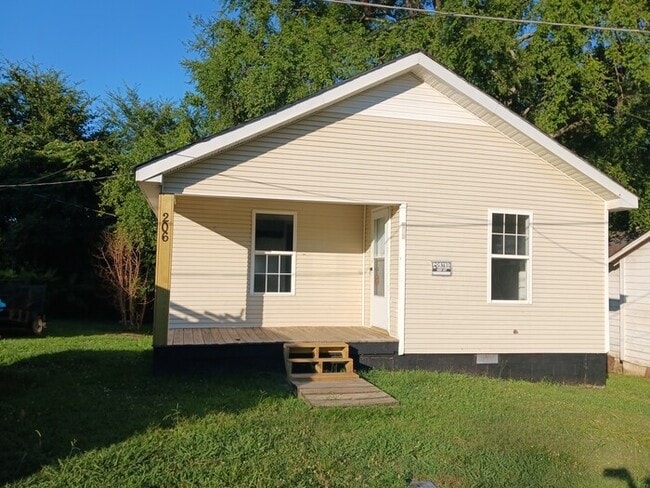 property at 206 Thomas Ln