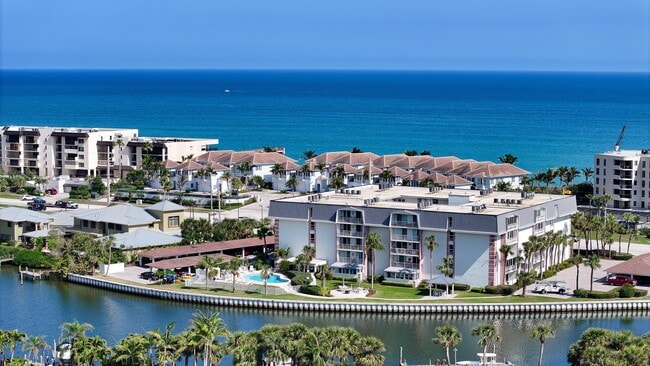 4601-4A1a Jimmy Buffett Mem Hwy in Vero Beach, FL - Building Photo - Building Photo